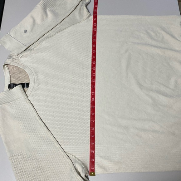Lululemon Engineered Warmth Long Sleeve Crew - Picture 11 of 13